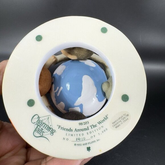 Charming Tails Fitz and Floyd Friends Around The World Resin Whimsical Figurine - Picture 8 of 16